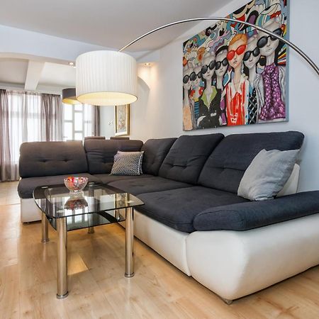 Relaxing 2Bd Apartment, Ground Floor - Walk To Old Town Split Eksteriør billede