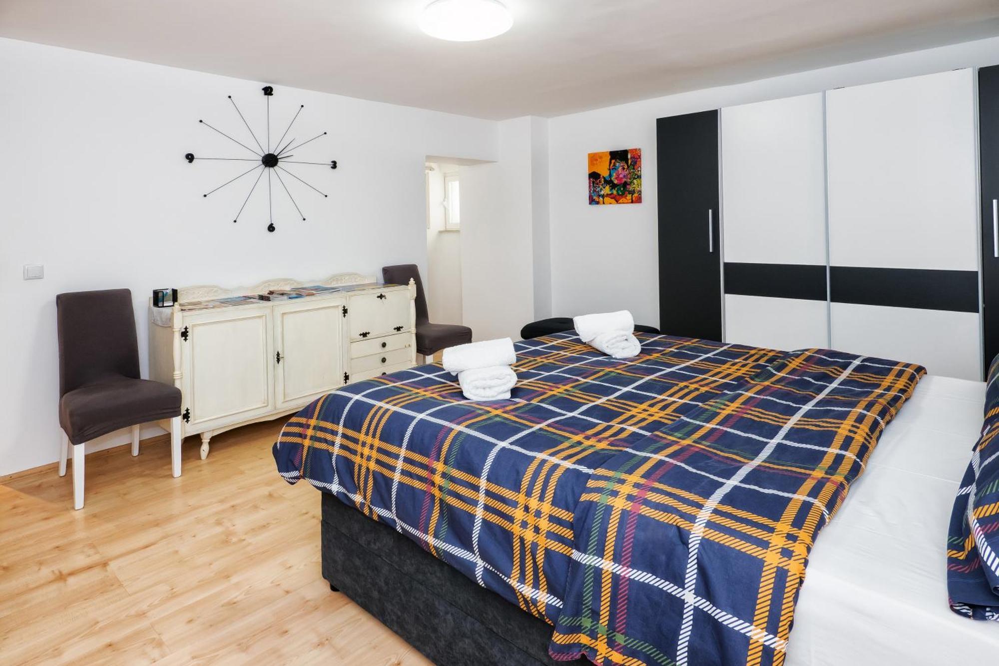 Relaxing 2Bd Apartment, Ground Floor - Walk To Old Town Split Eksteriør billede