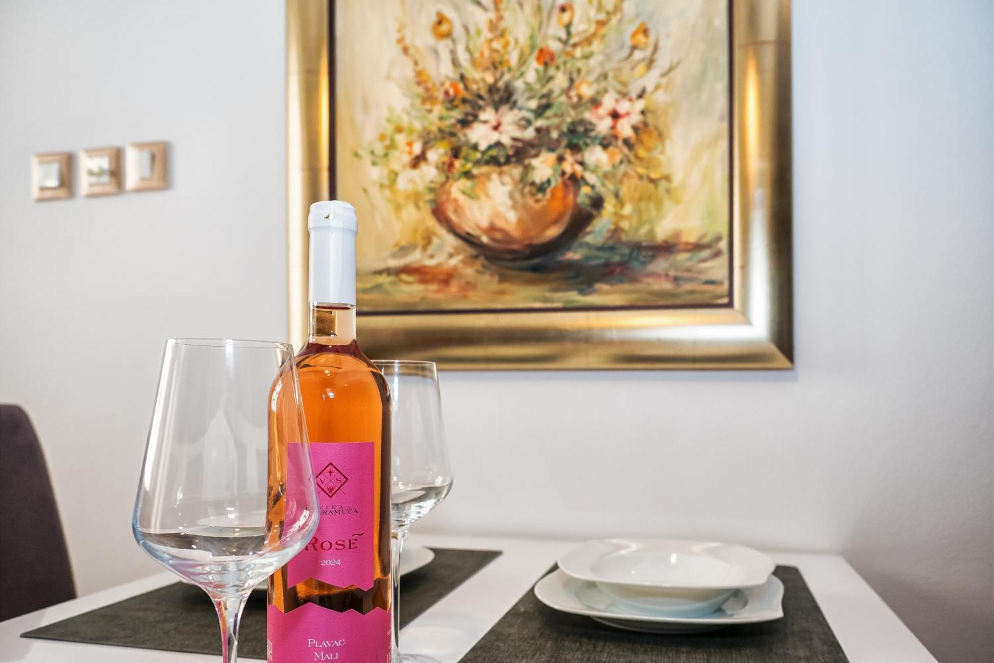 Relaxing 2Bd Apartment, Ground Floor - Walk To Old Town Split Eksteriør billede