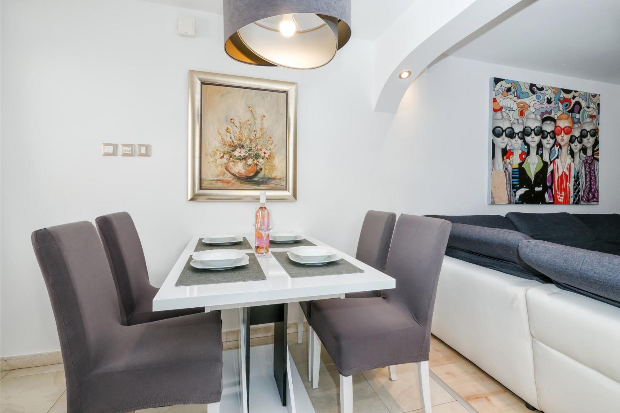 Relaxing 2Bd Apartment, Ground Floor - Walk To Old Town Split Eksteriør billede